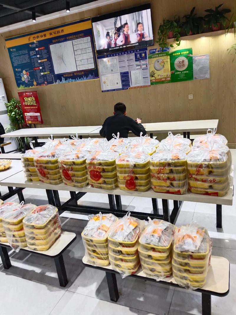 宁宇快餐 以专业与温情，守护每一份重要时刻的味蕾